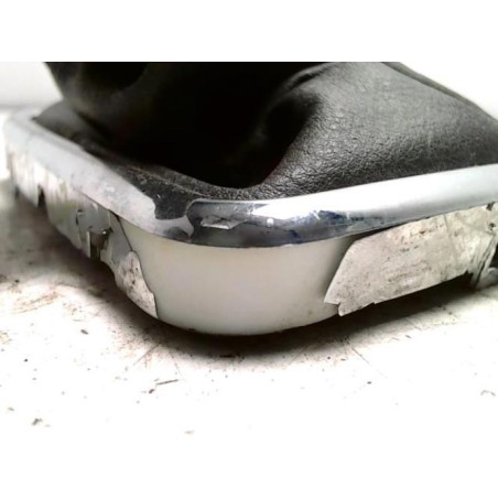 Soufflet de levier de vitesse PEUGEOT 407 PHASE 1 BREAK d’occasion