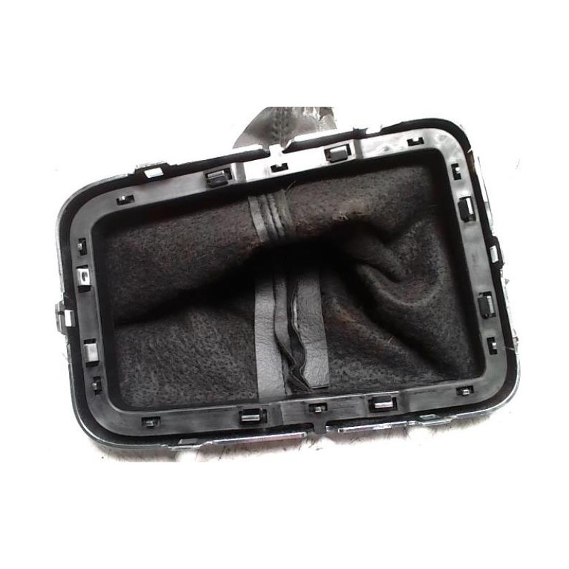Soufflet de levier de vitesse PEUGEOT 407 PHASE 1 BREAK d’occasion