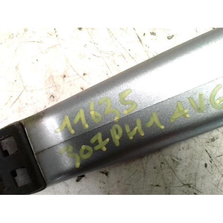 Poignee porte avant gauche PEUGEOT 307 PHASE 1 d’occasion
