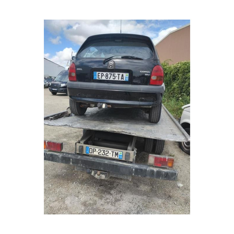 Platine feu arriere gauche OPEL CORSA B PHASE 2 d’occasion