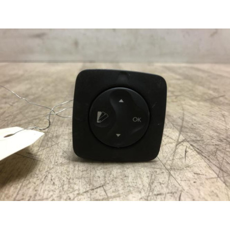 Bouton/Interrupteur RENAULT GRAND SCENIC 3 PHASE 1 d’occasion
