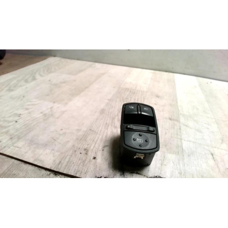 Interrupteur de leve vitre avant gauche OPEL CORSA D PHASE 2 d’occasion