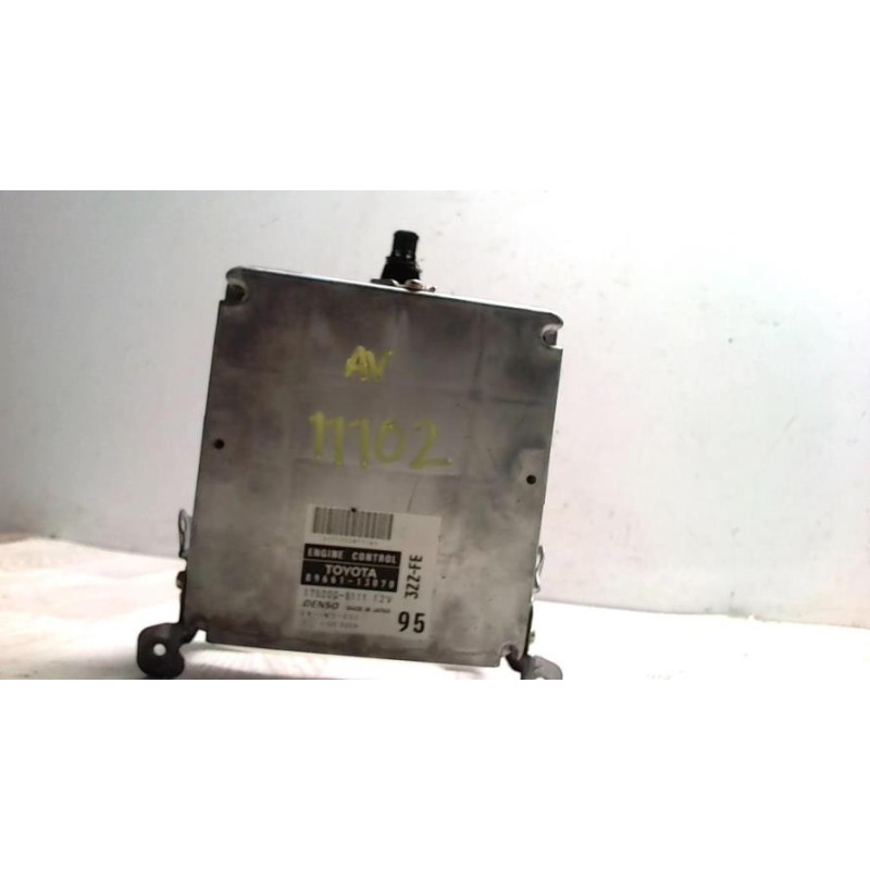 Calculateur moteur TOYOTA COROLLA VERSO 1 d’occasion
