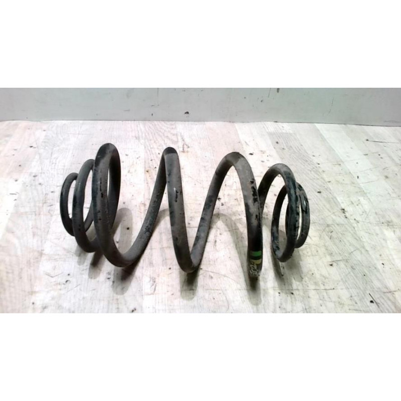Ressort de suspension arriere gauche RENAULT TRAFIC 2 PHASE 2 d’occasion