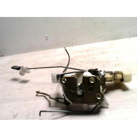 Serrure avant gauche TOYOTA YARIS 1 PHASE 1 d’occasion