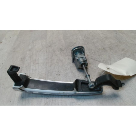Poignee porte avant gauche CITROEN C3 2 PHASE 1 d’occasion