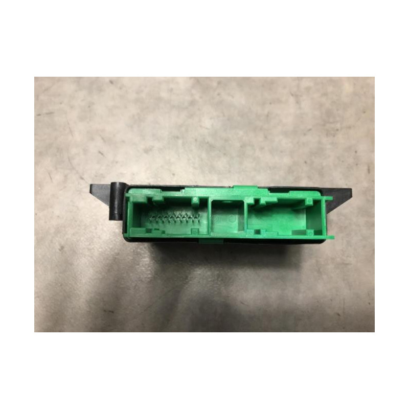 Boitier d'aide au stationnement PEUGEOT 308 2 SW PHASE 1 BREAK d’occasion