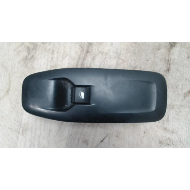 Interrupteur de leve vitre avant droit PEUGEOT 208 1 PHASE 2 d’occasion