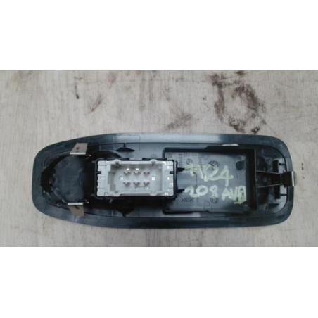 Interrupteur de leve vitre avant droit PEUGEOT 208 1 PHASE 2 d’occasion