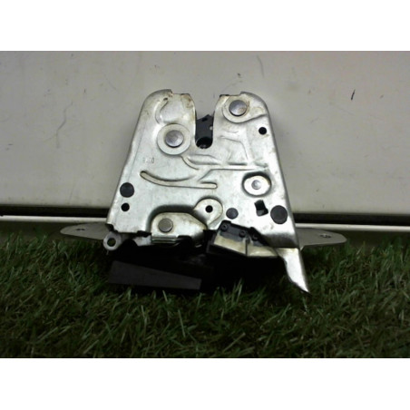 Serrure de coffre MERCEDES CLASSE GLA (X156) d’occasion