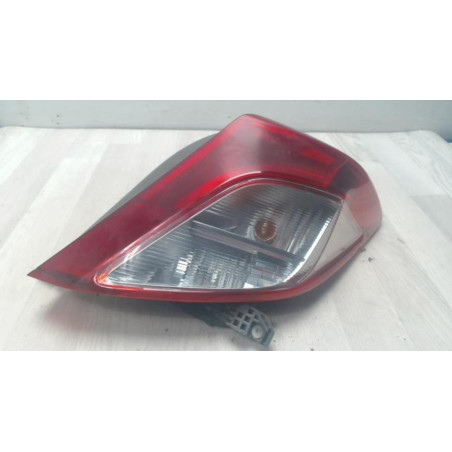 Feu arriere principal droit (feux) TOYOTA YARIS 3 PHASE 1 d’occasion