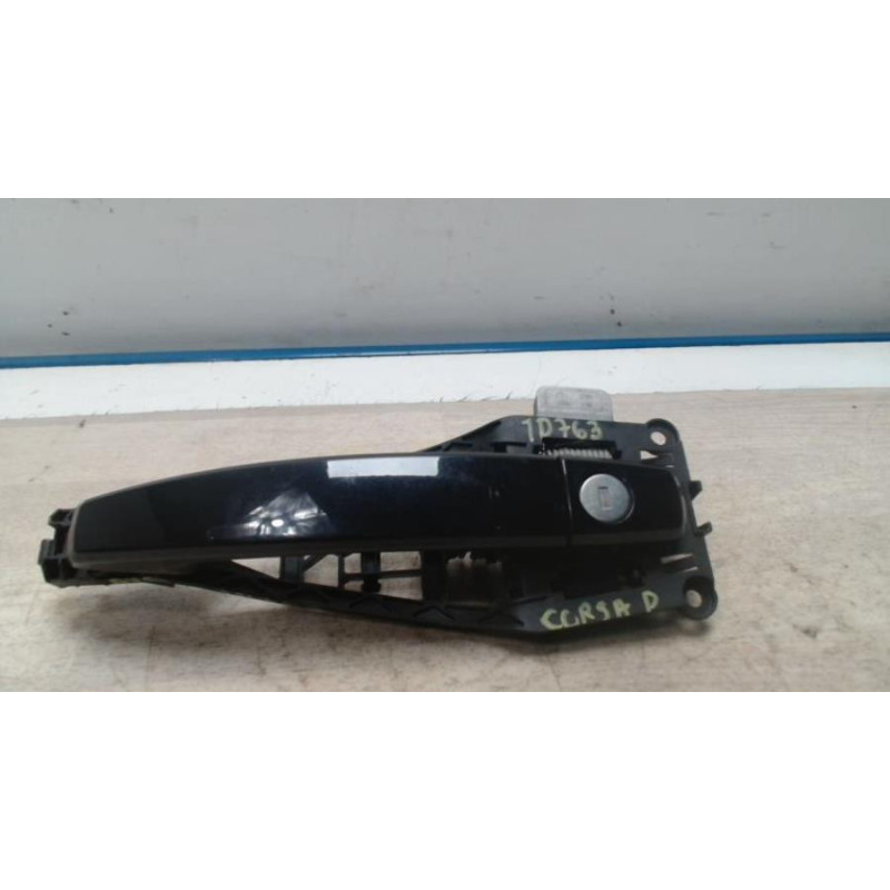 Poignee porte avant gauche OPEL CORSA D PHASE 1 d’occasion