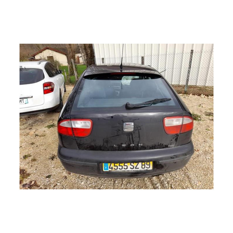 Platine feu arriere gauche SEAT LEON 1 d’occasion