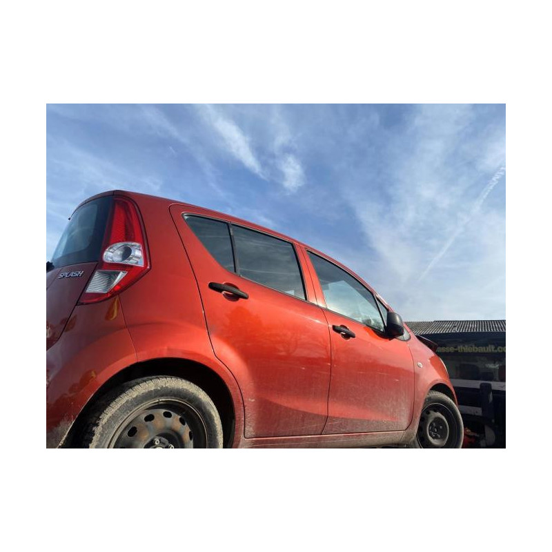 Bras essuie glace avant droit SUZUKI SPLASH d’occasion