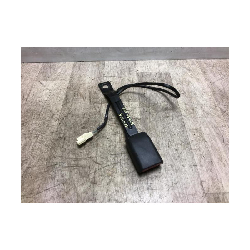 Attache ceinture avant gauche SUZUKI SPLASH d’occasion