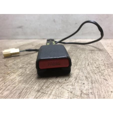 Attache ceinture avant gauche SUZUKI SPLASH d’occasion