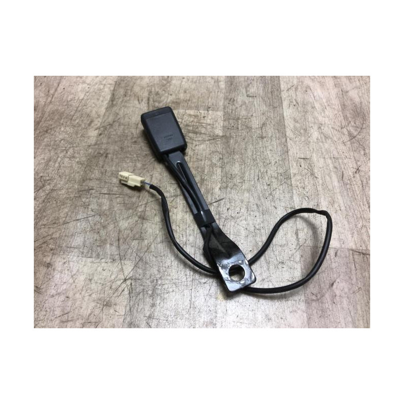 Attache ceinture avant gauche SUZUKI SPLASH d’occasion