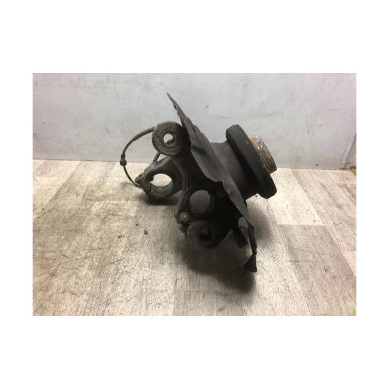 Fusee avant gauche BMW X3 E83 PHASE 2 d’occasion