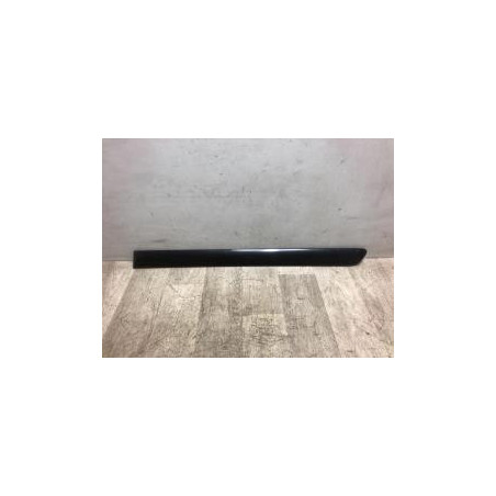 Baguette de porte arriere gauche  VOLKSWAGEN GOLF 5 d’occasion