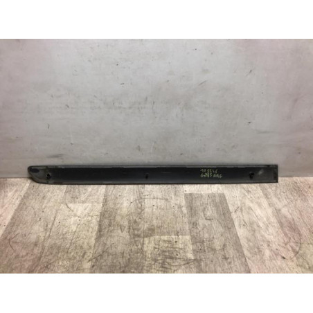 Baguette de porte arriere gauche  VOLKSWAGEN GOLF 5 d’occasion