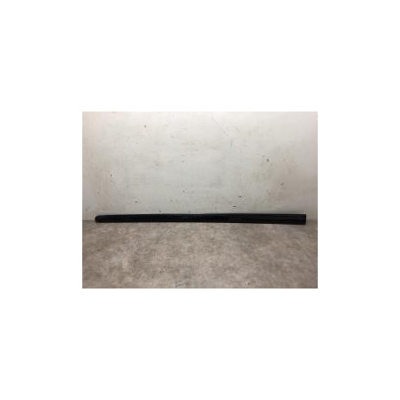 Baguette de porte avant gauche VOLKSWAGEN GOLF 5 d’occasion