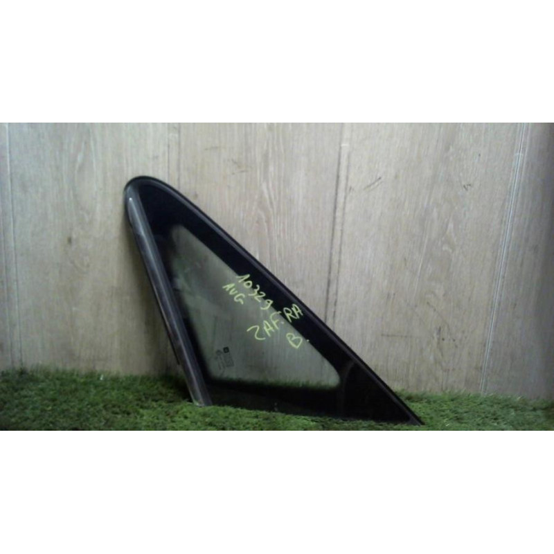 Custode avant gauche (porte) OPEL ZAFIRA B PHASE 2 d’occasion