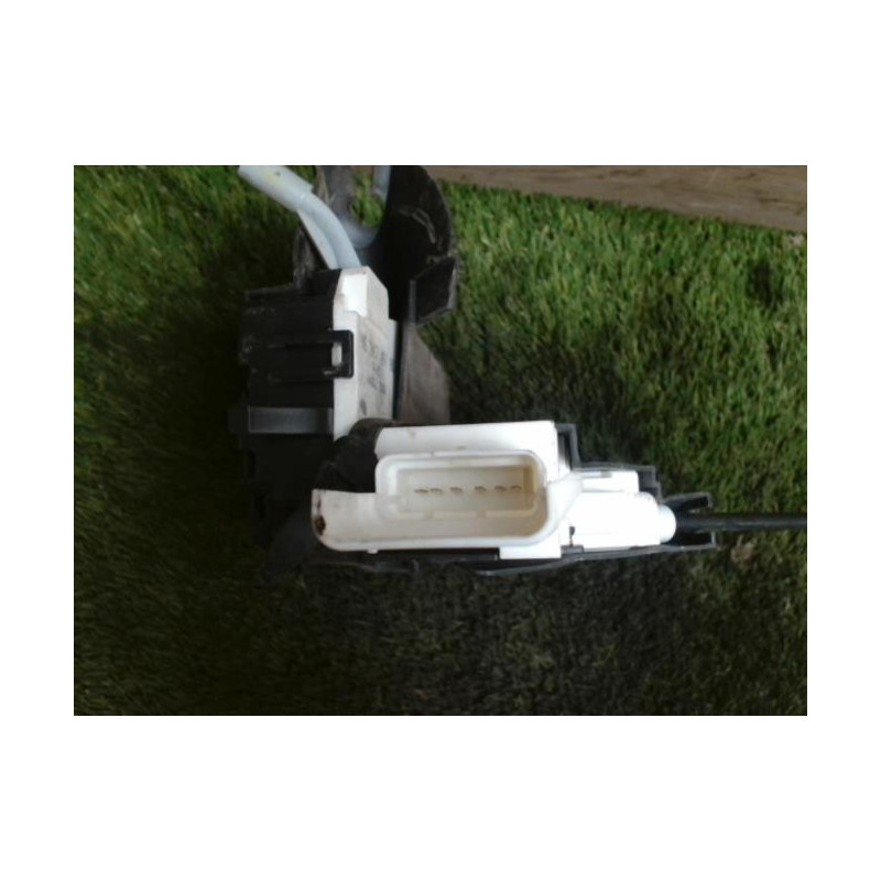 Serrure avant droit CITROEN C4 1 PHASE 2 d’occasion