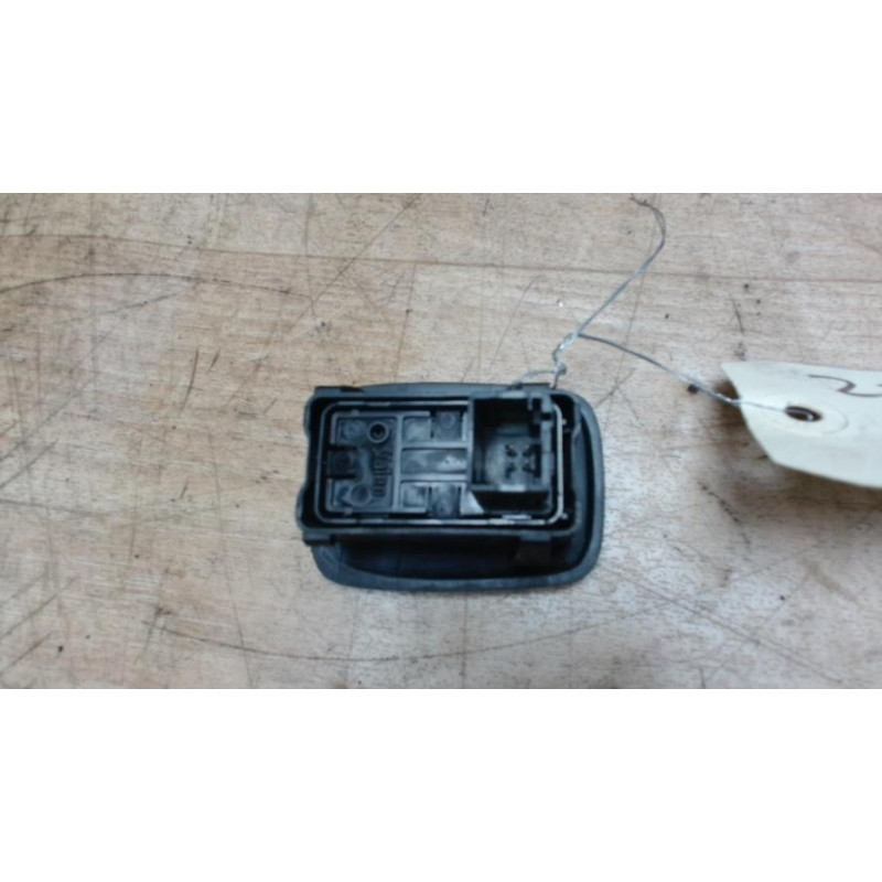 Interrupteur de leve vitre arriere droit PEUGEOT 207 PHASE 1 d’occasion