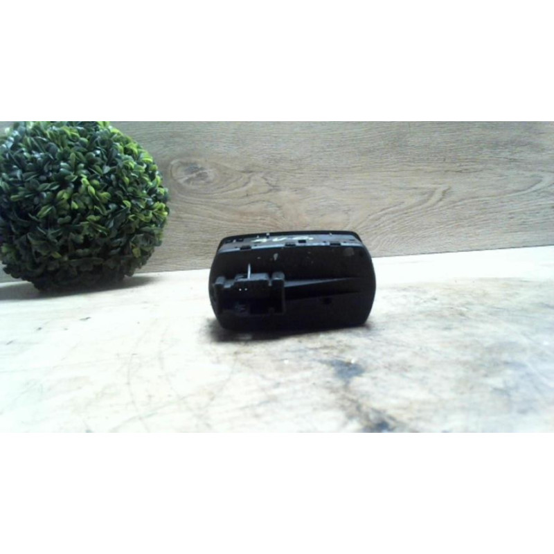 Interrupteur de leve vitre avant gauche OPEL CORSA D PHASE 1 d’occasion