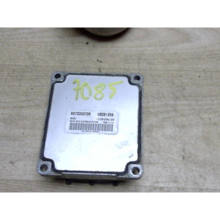 Calculateur moteur OPEL CORSA C PHASE 1 d’occasion