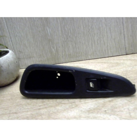 Interrupteur de leve vitre arriere droit PEUGEOT 308 1 PHASE 1 d’occasion