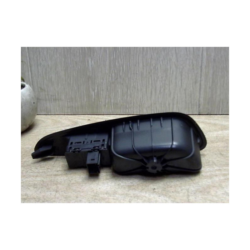 Interrupteur de leve vitre arriere droit PEUGEOT 308 1 PHASE 1 d’occasion