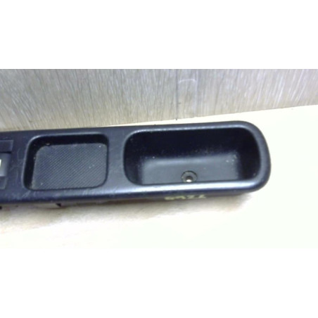 Interrupteur de leve vitre avant droit PEUGEOT 307 PHASE 1 d’occasion