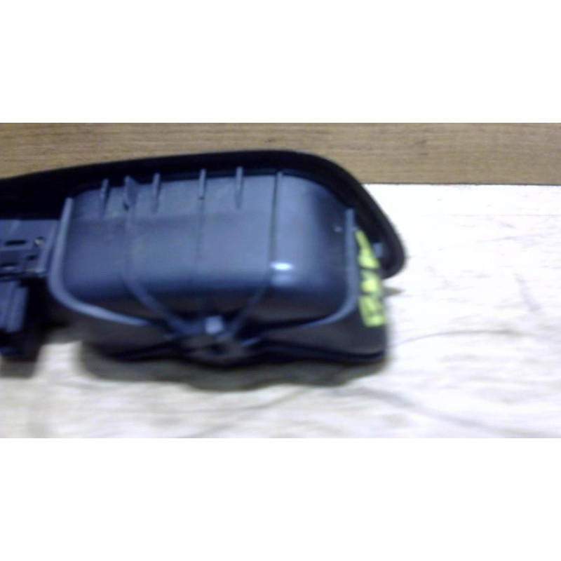 Interrupteur de leve vitre arriere droit PEUGEOT 308 1 PHASE 1 d’occasion