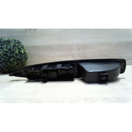 Interrupteur de leve vitre avant droit CITROEN C4 1 PHASE 2 COUPE d’occasion