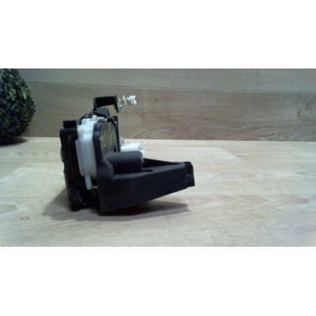 Serrure avant droit PEUGEOT 307 PHASE 1 d’occasion