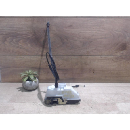 Serrure avant droit CITROEN C2 PHASE 1 d’occasion