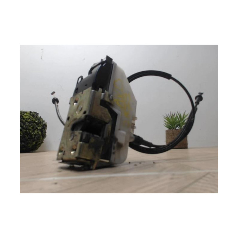 Serrure avant droit CITROEN C2 PHASE 1 d’occasion