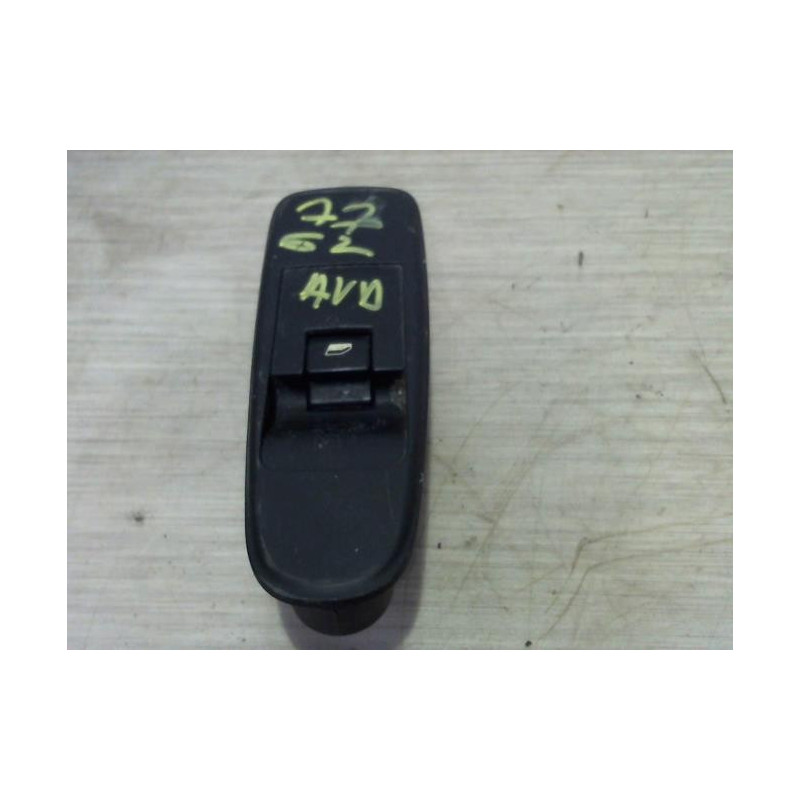 Interrupteur de leve vitre avant droit CITROEN C4 GRAND PICASSO 1 d’occasion