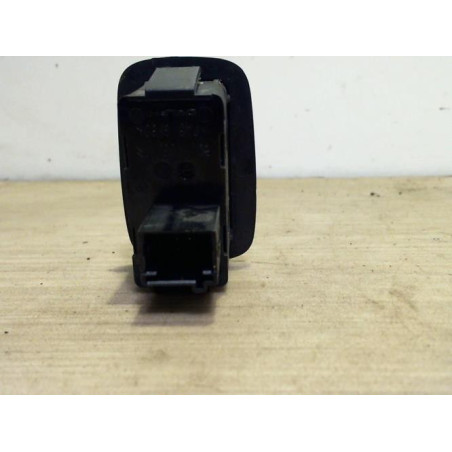 Interrupteur de leve vitre arriere droit CITROEN C4 PICASSO 1 d’occasion