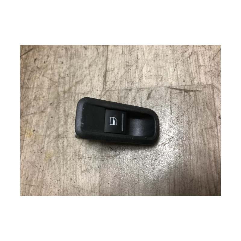 Interrupteur de leve vitre avant droit SKODA FABIA 2 PHASE 2 d’occasion