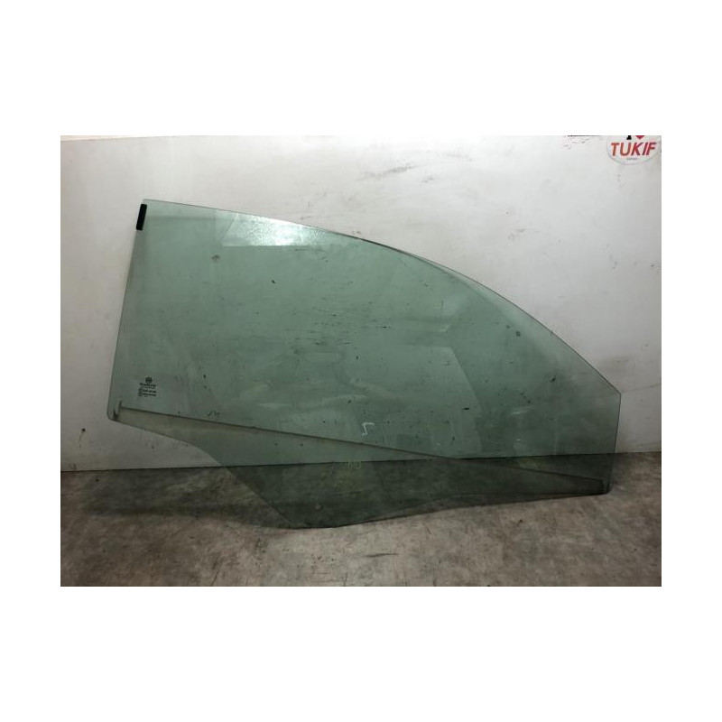 Vitre avant droit FIAT 500 2 PHASE 1 d’occasion