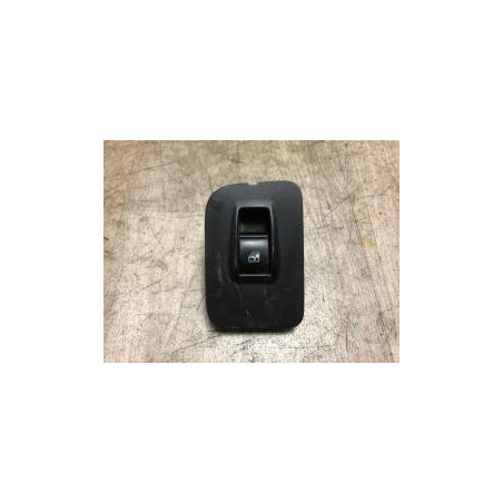 Interrupteur de leve vitre avant droit CITROEN NEMO d’occasion