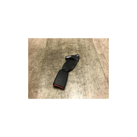 Attache ceinture arriere gauche FIAT 500 2 PHASE 1 d’occasion