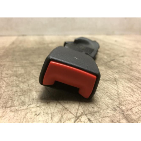 Attache ceinture arriere gauche FIAT 500 2 PHASE 1 d’occasion