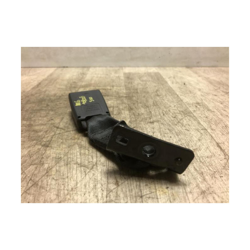 Attache ceinture arriere gauche FIAT 500 2 PHASE 1 d’occasion