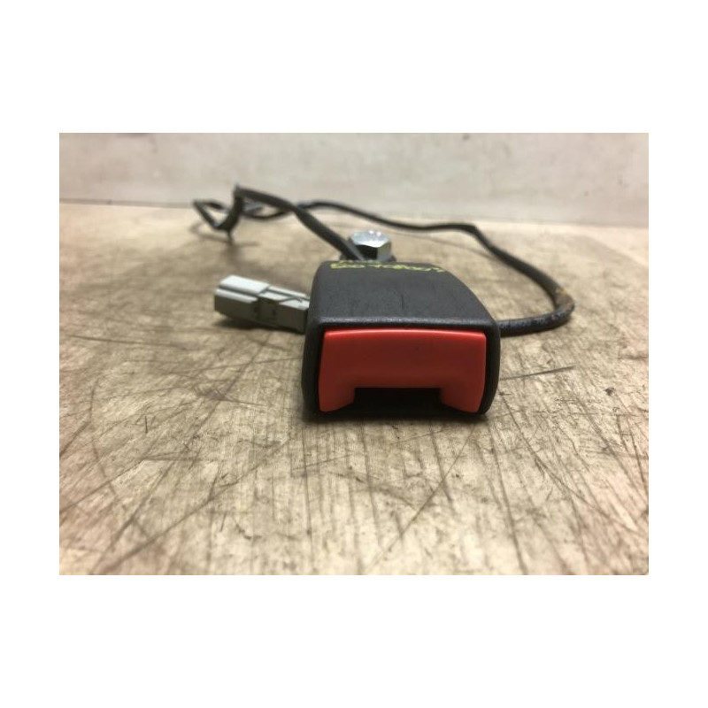 Attache ceinture avant gauche FIAT 500 2 PHASE 1 d’occasion