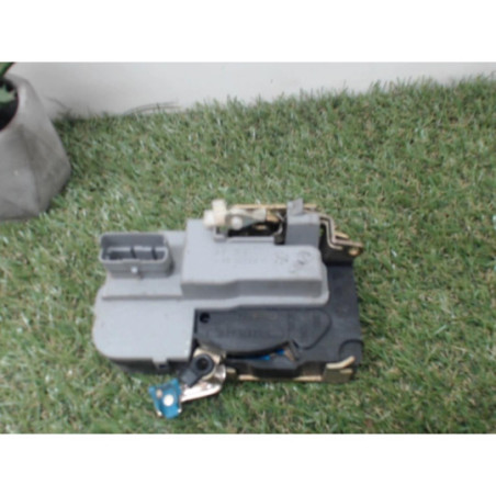Serrure avant droit CITROEN BERLINGO 1 PHASE 2 d’occasion