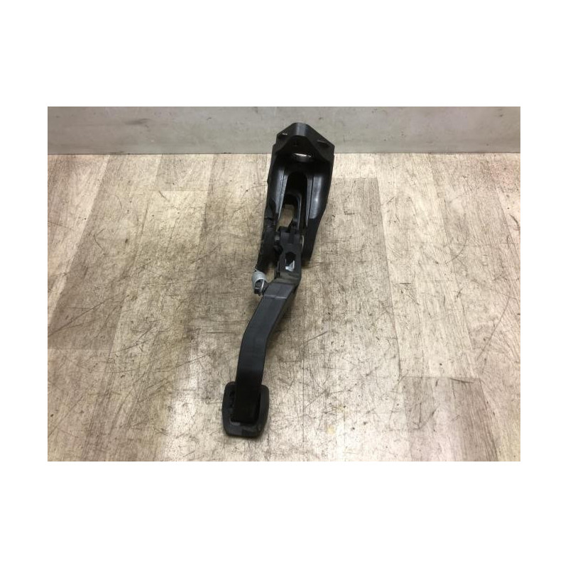 Pedalier d'embrayage SKODA FABIA 2 PHASE 2 d’occasion