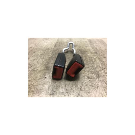 Attache ceinture arriere gauche SKODA FABIA 2 PHASE 2 d’occasion
